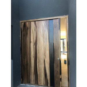 Puerta Pivotante Guayubira